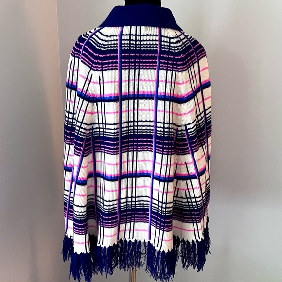 Vintage Poncho by Banff “Sweater Bee” Woman’s Small/Medium - Picture 5 of 9